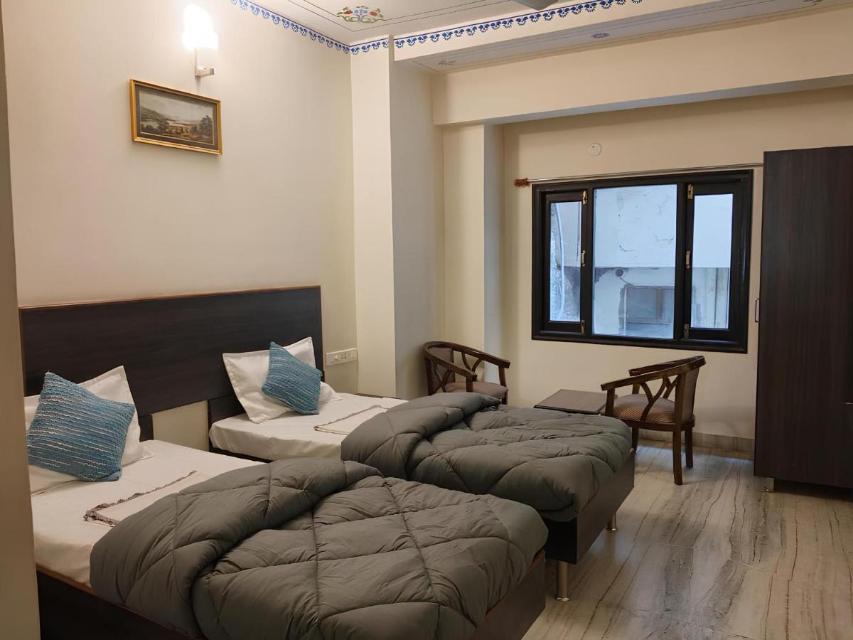 Madpackers Udaipur Hostel Exterior photo