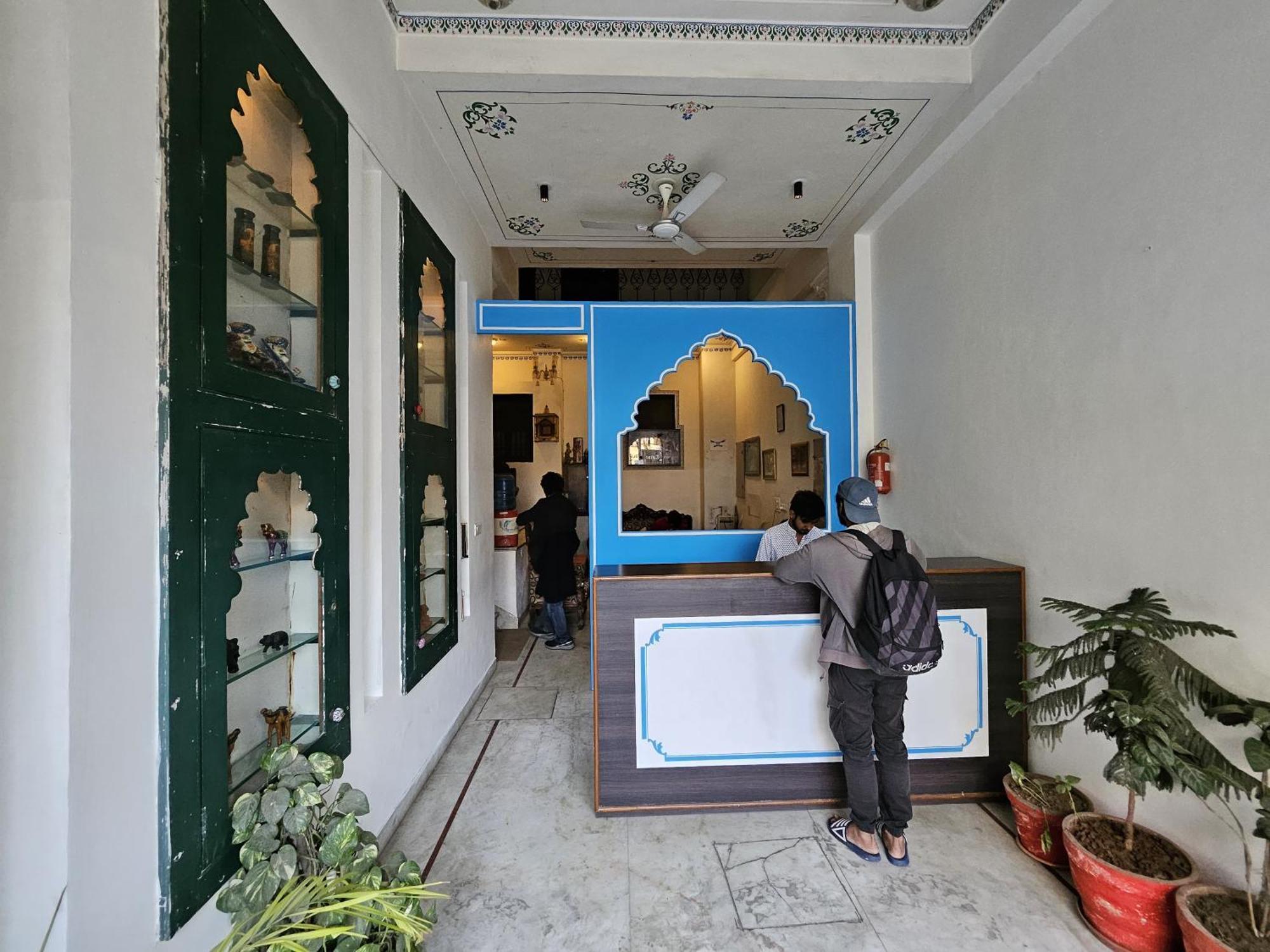 Madpackers Udaipur Hostel Exterior photo