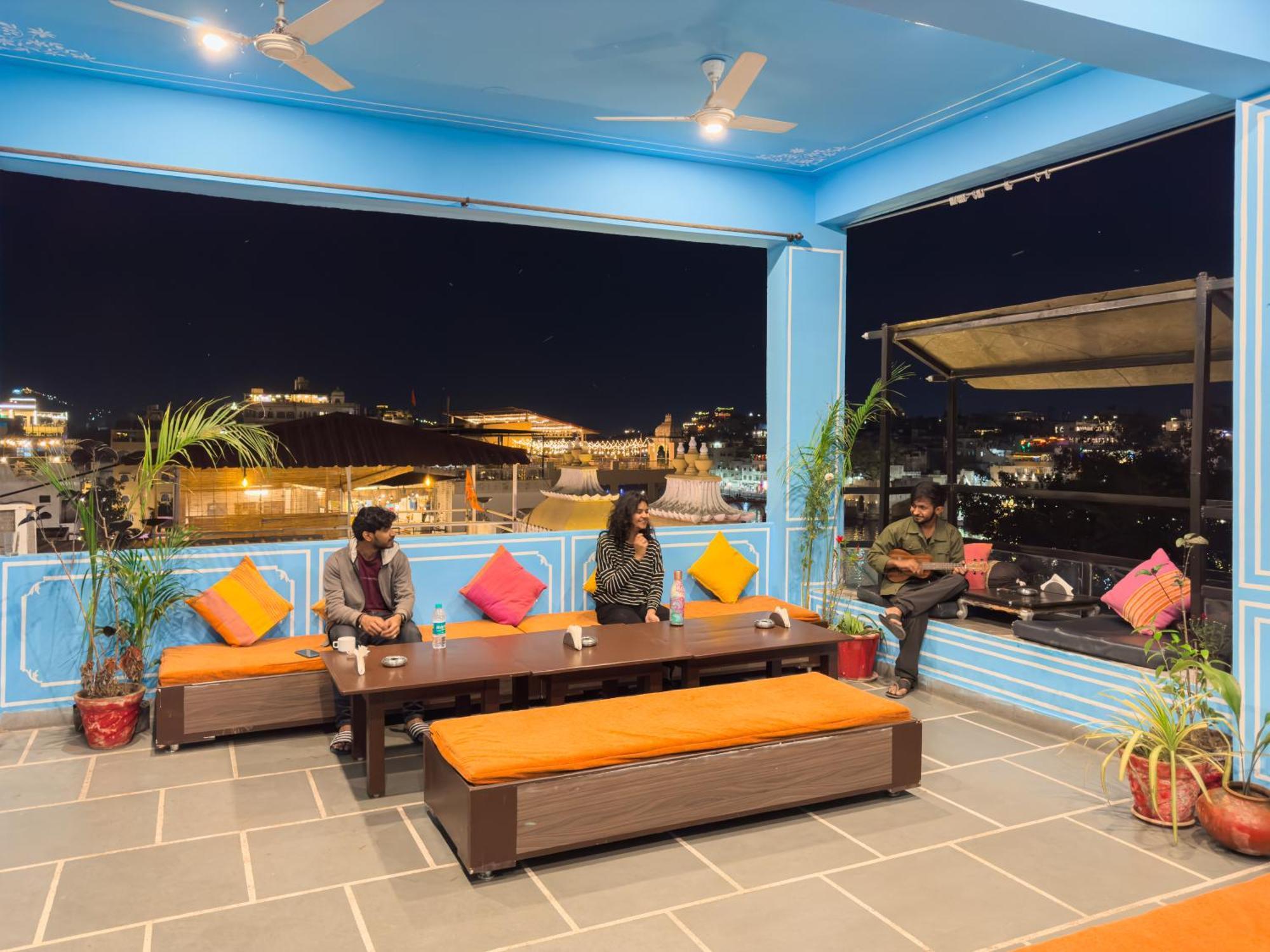 Madpackers Udaipur Hostel Exterior photo